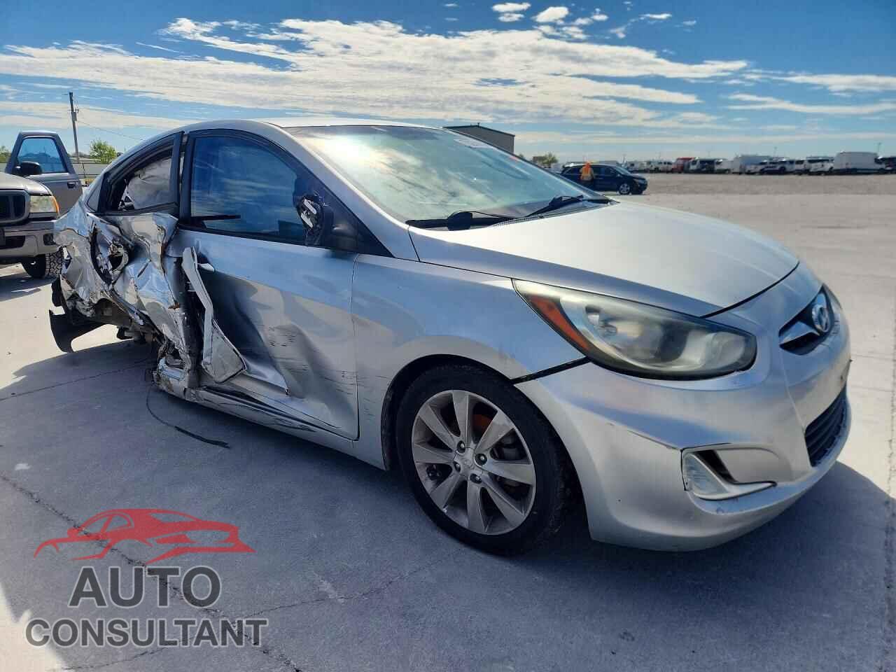 HYUNDAI ACCENT 2013 - KMHCU4AE8DU441663