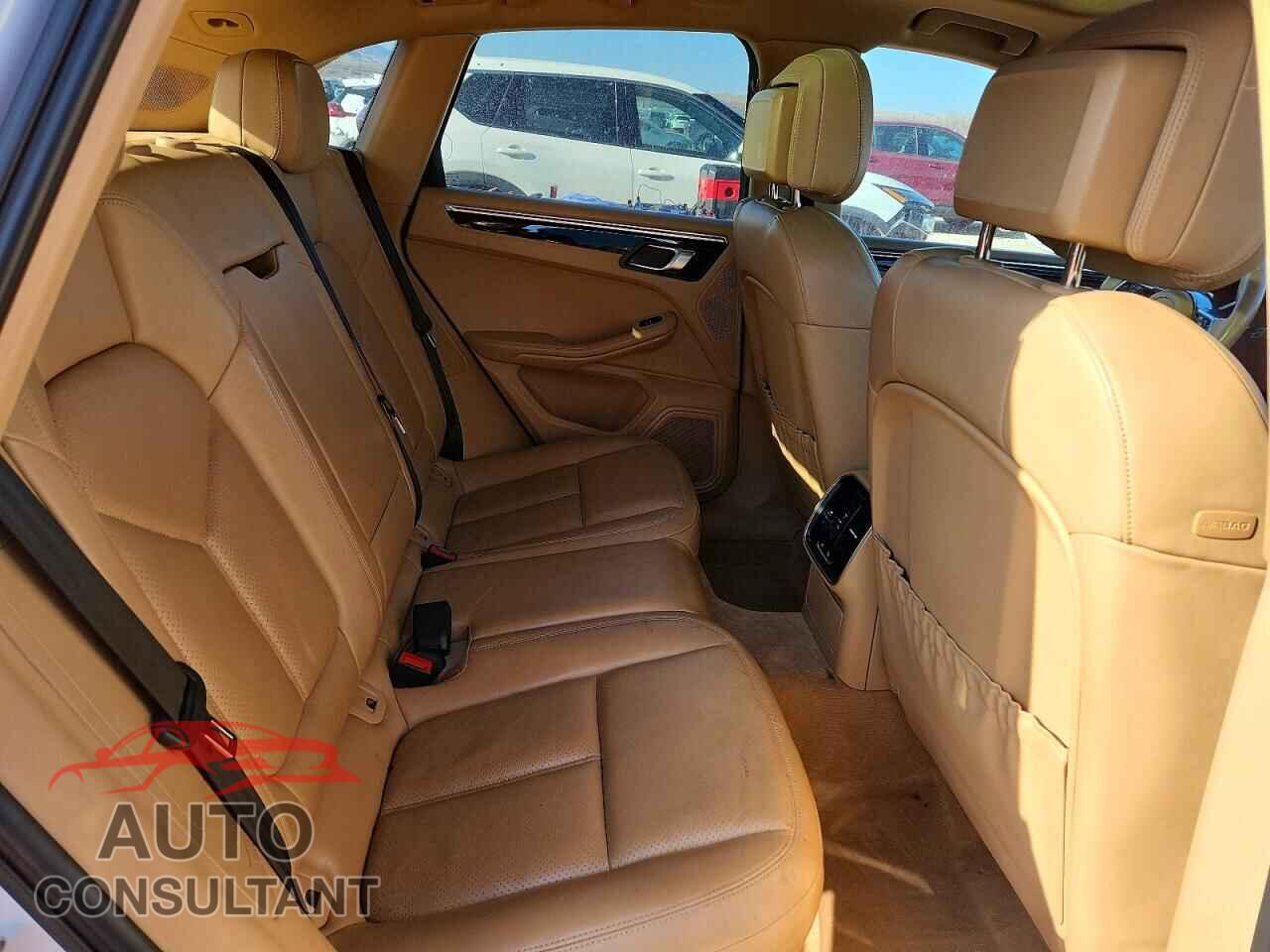 PORSCHE MACAN 2016 - WP1AB2A54GLB46672