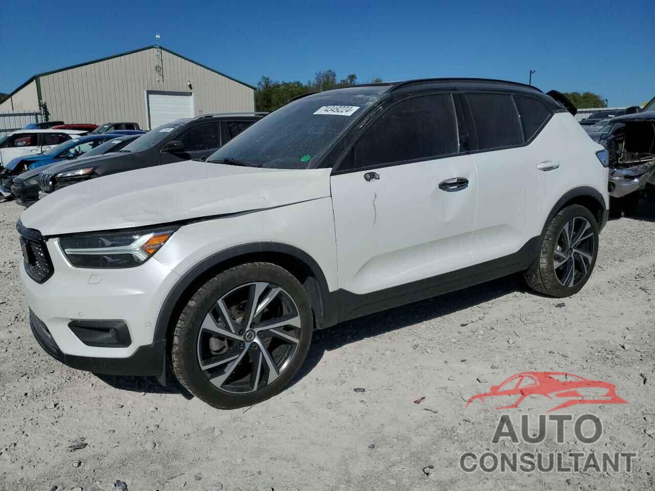 VOLVO XC40 2019 - YV4162UM8K2104266