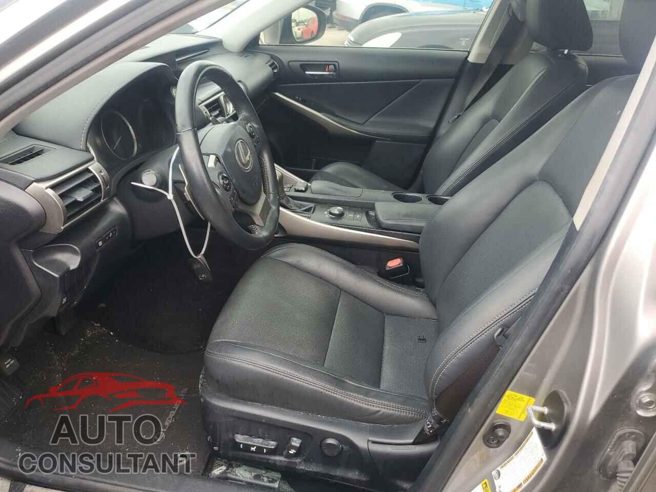 LEXUS IS 2015 - JTHCF1D27F5019667