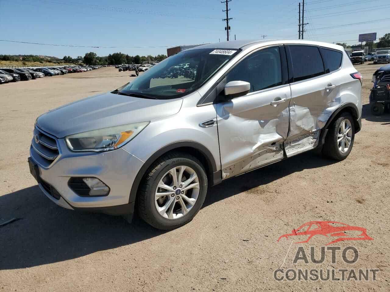 FORD ESCAPE 2017 - 1FMCU9G92HUD12394