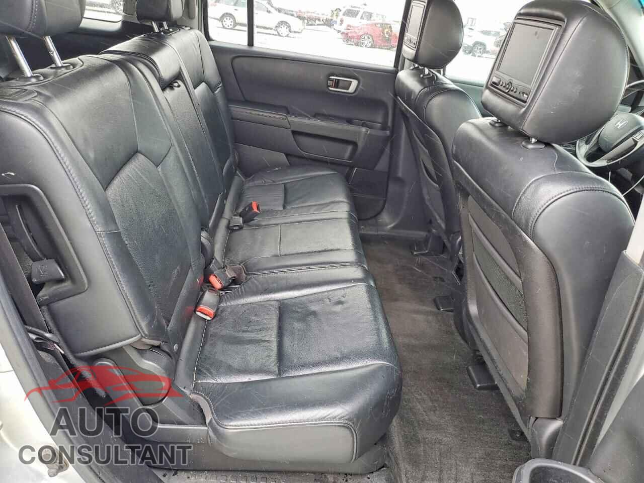 HONDA PILOT 2011 - 5FNYF4H55BB017714