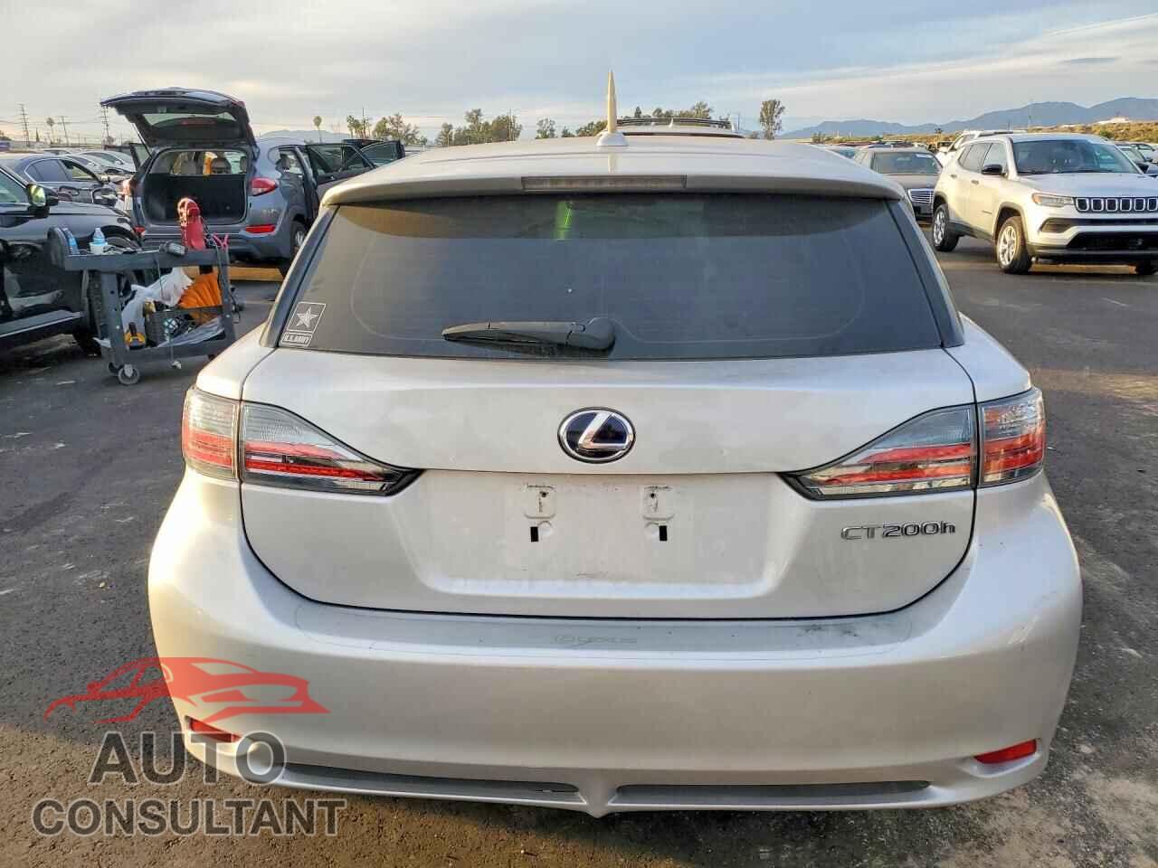LEXUS CT 200 2011 - JTHKD5BH9B2028818
