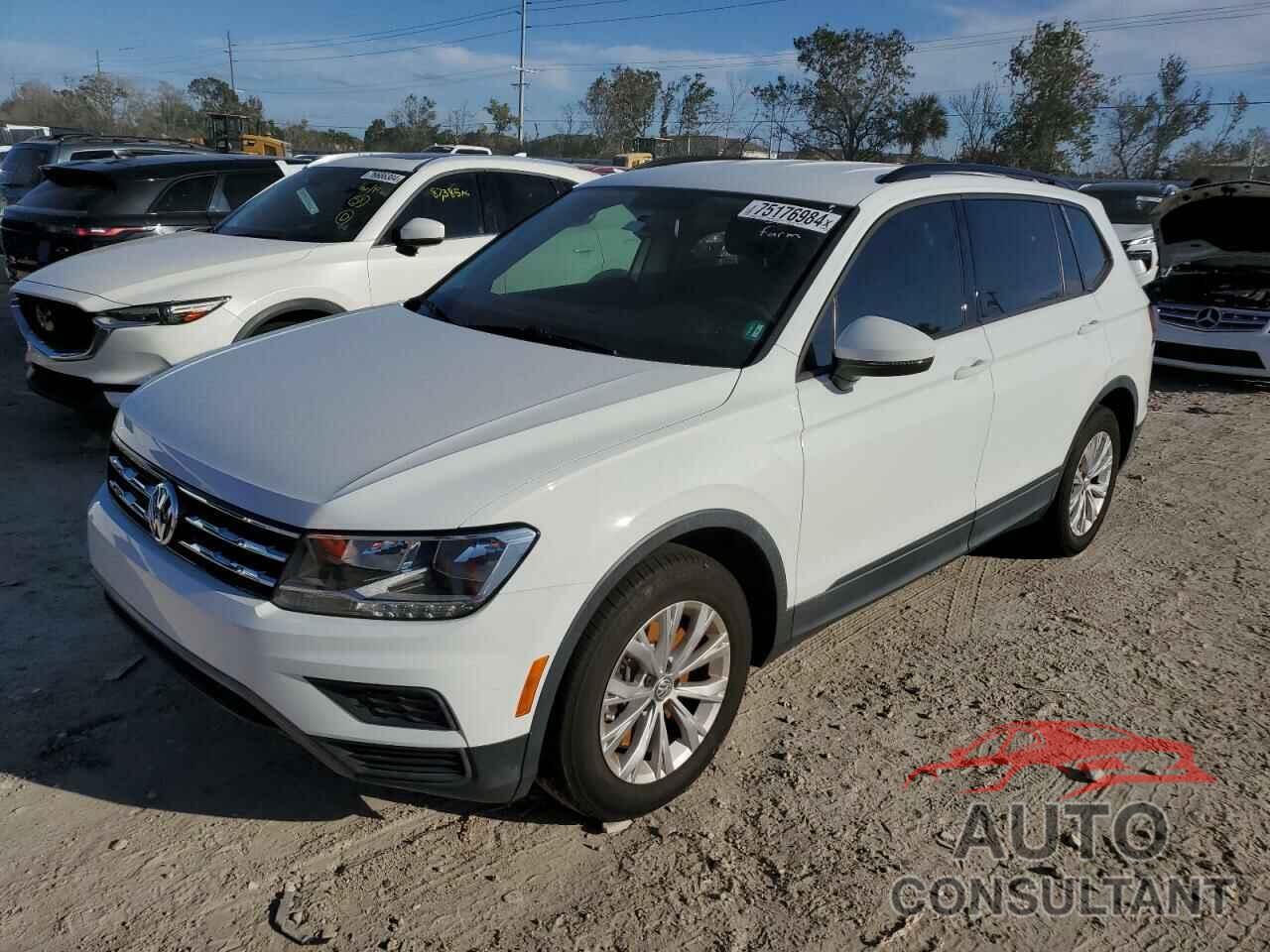 VOLKSWAGEN TIGUAN 2018 - 3VV1B7AX8JM051880