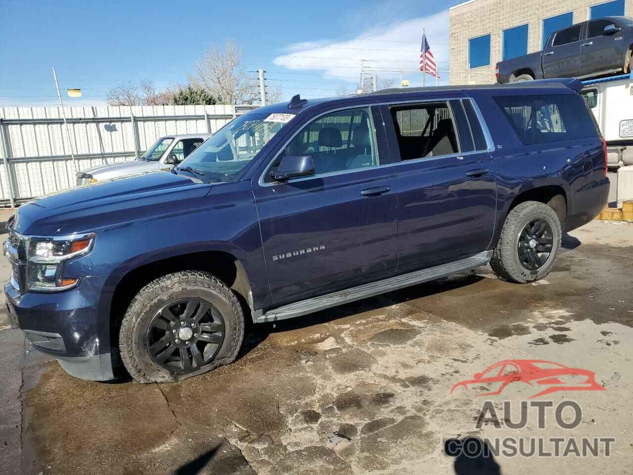 CHEVROLET SUBURBAN 2019 - 1GNSKHKC7KR361661