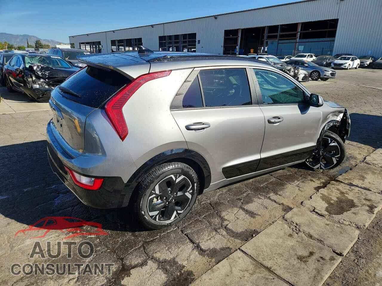 KIA NIRO WIND 2023 - KNDCR3L1XP5038325