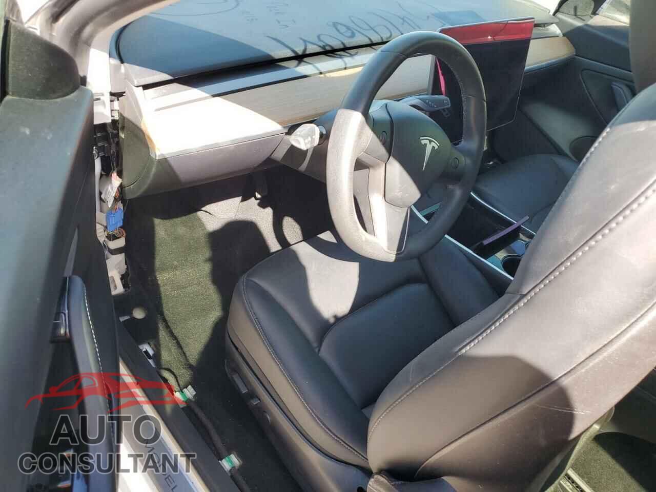 TESLA MODEL 3 2020 - 5YJ3E1EA5LF706845