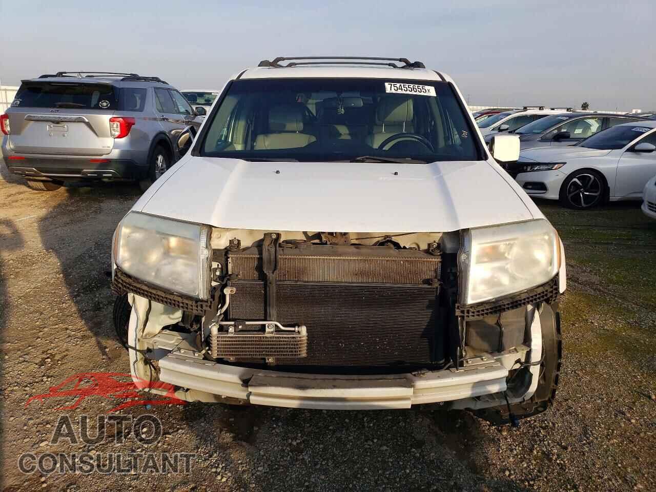 HONDA PILOT 2015 - 5FNYF4H55FB020568