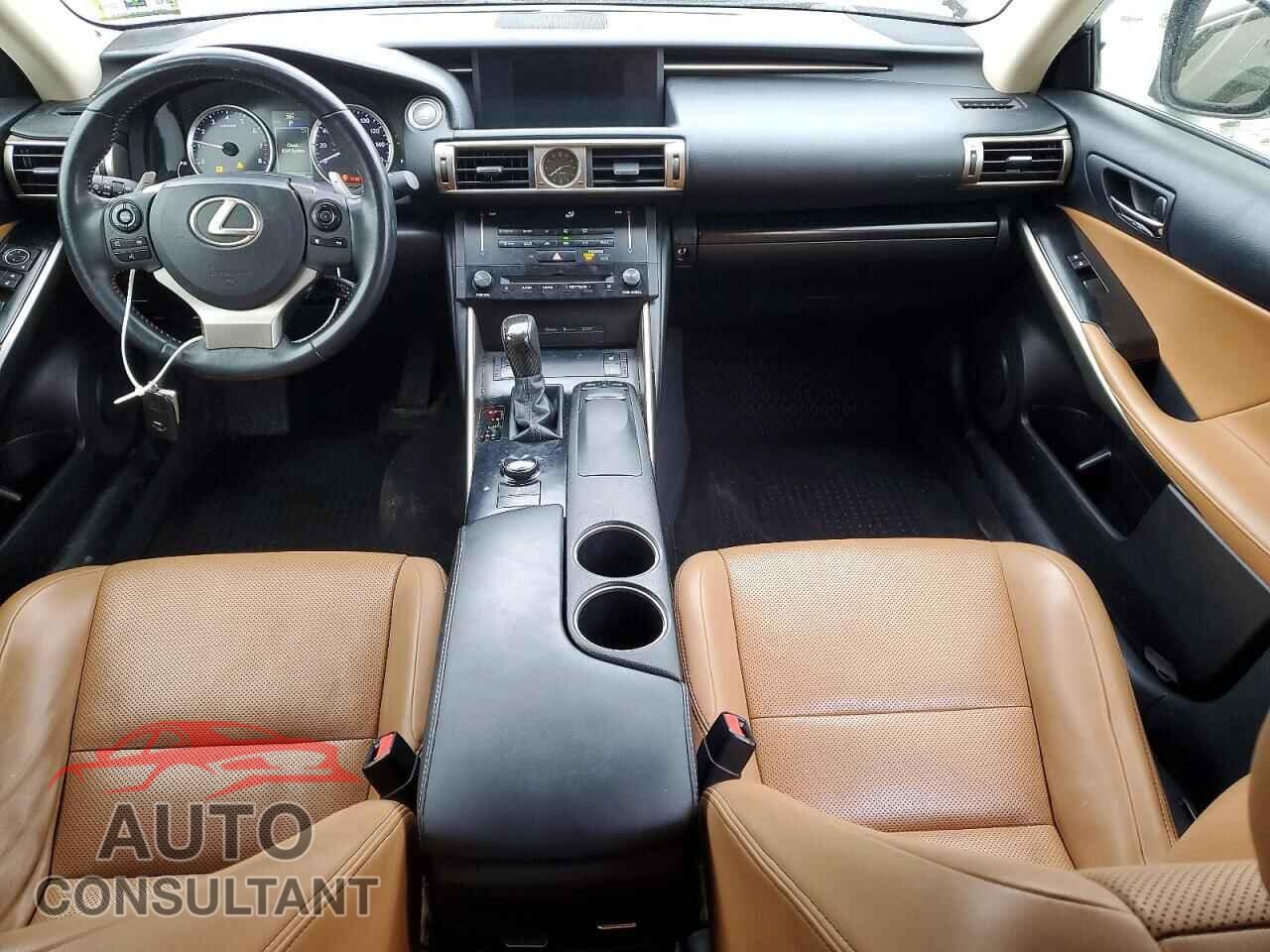 LEXUS IS 2014 - JTHCE1D23E5004651