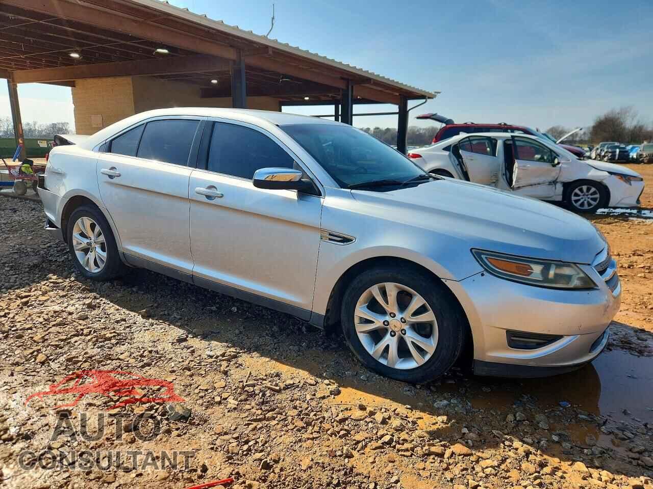 FORD TAURUS 2011 - 1FAHP2EW2BG156175