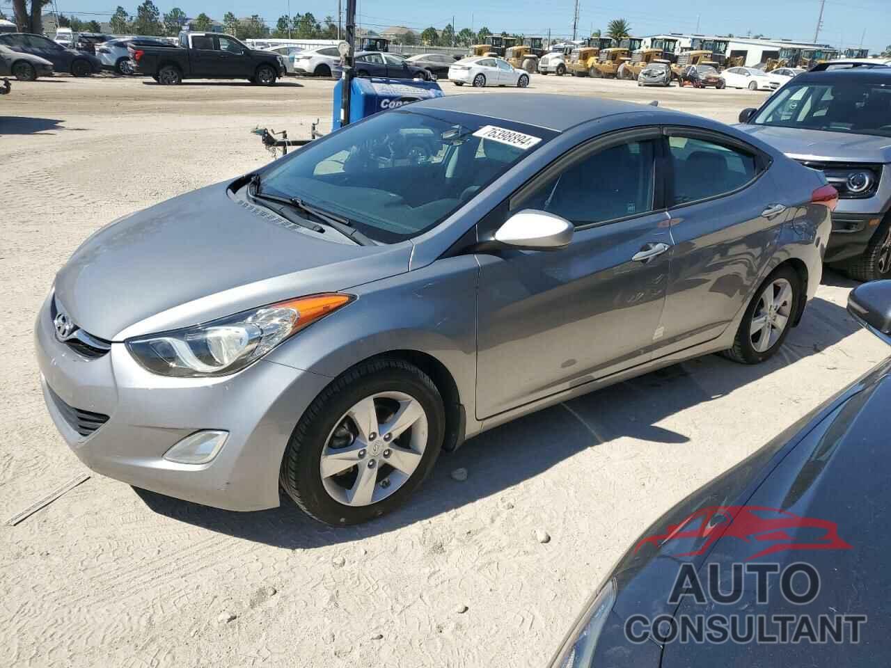 HYUNDAI ELANTRA 2013 - KMHDH4AE4DU924818