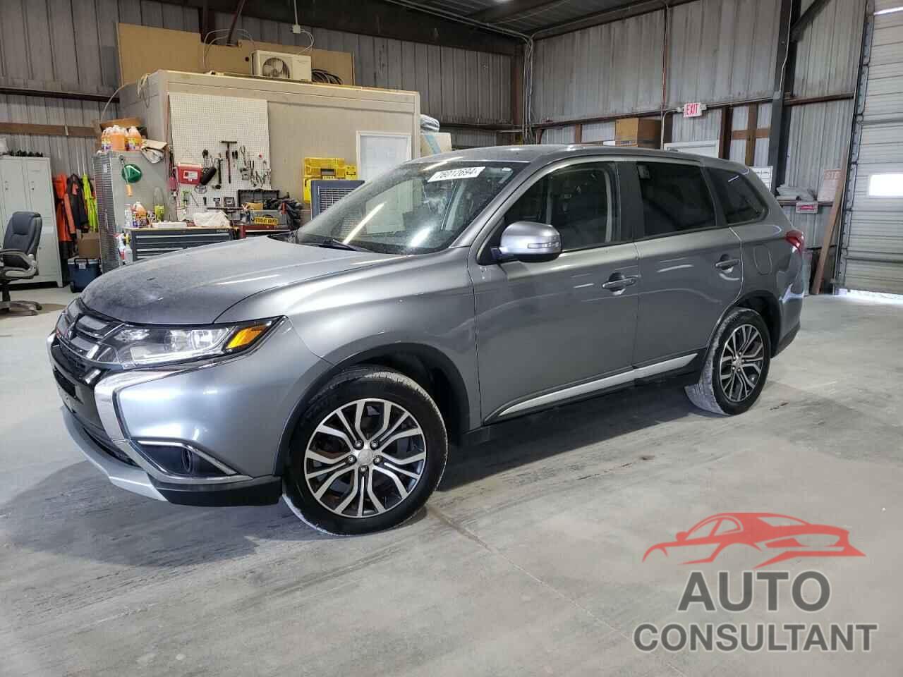 MITSUBISHI OUTLANDER 2018 - JA4AD3A36JZ054574