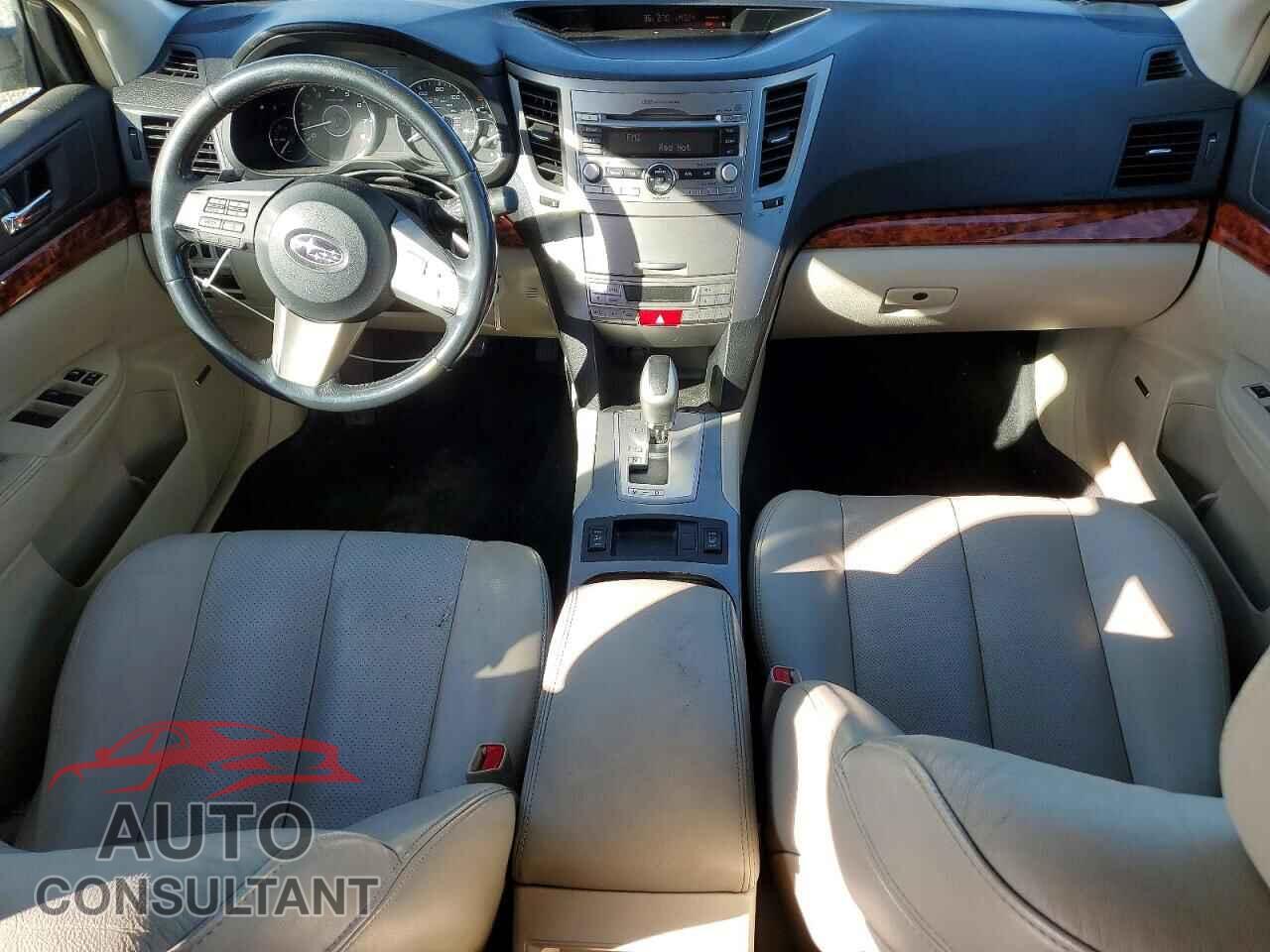 SUBARU OUTBACK 2011 - 4S4BRBKC6B3312855