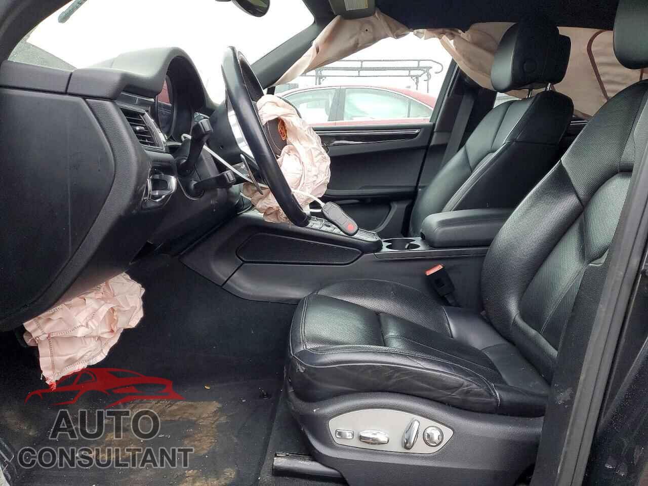 PORSCHE MACAN 2018 - WP1AA2A50JLB03375