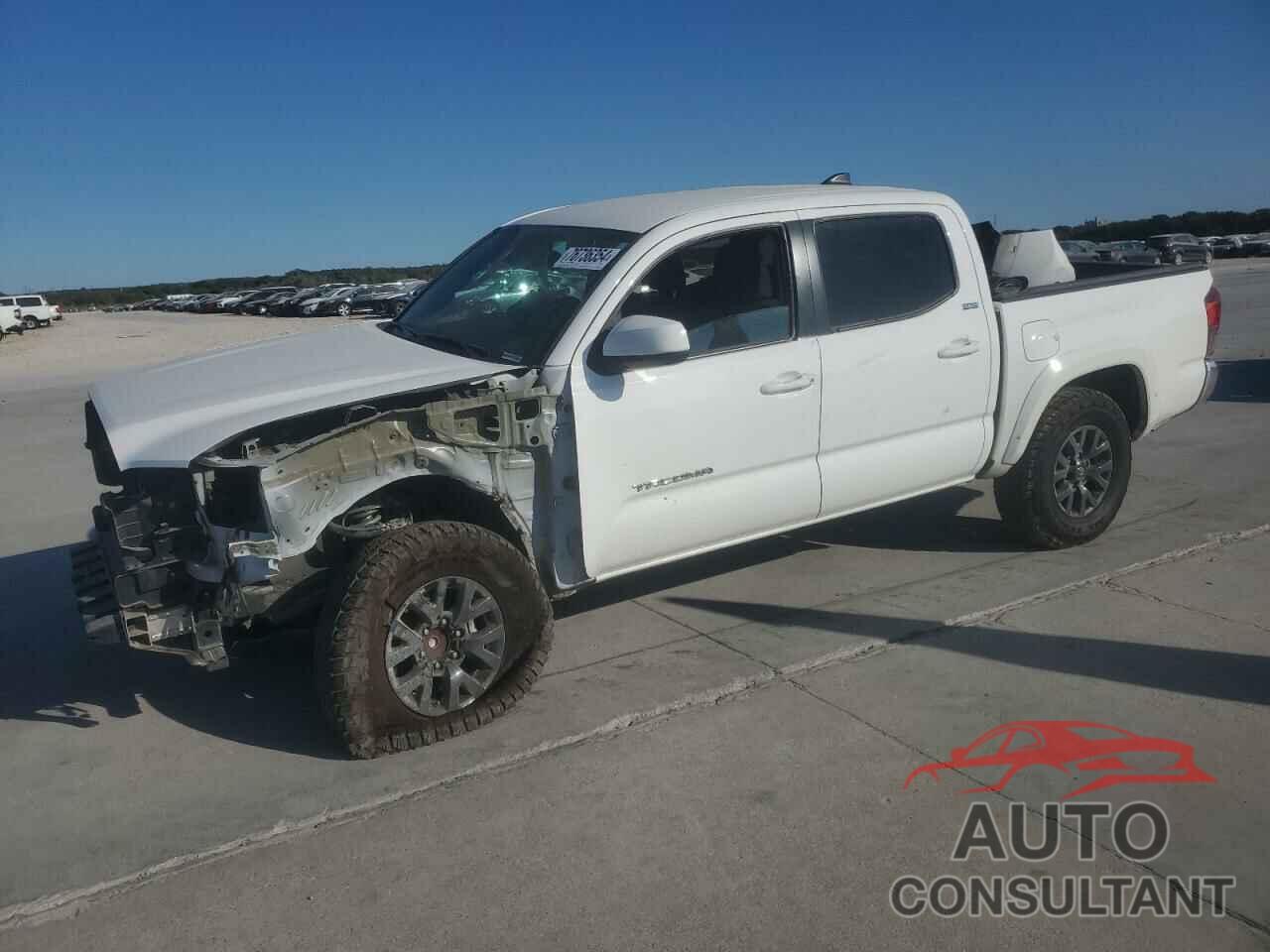 TOYOTA TACOMA 2021 - 5TFAZ5CN2MX099402