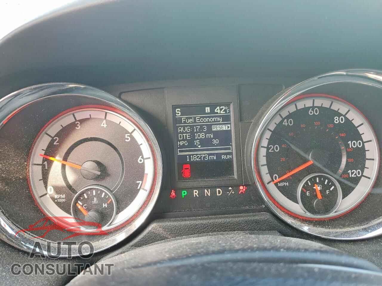 DODGE CARAVAN 2011 - 2D4RN7DG6BR711724