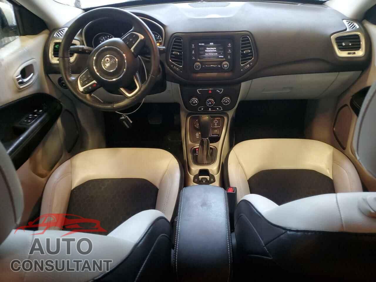 JEEP COMPASS 2018 - 3C4NJDBB8JT439055