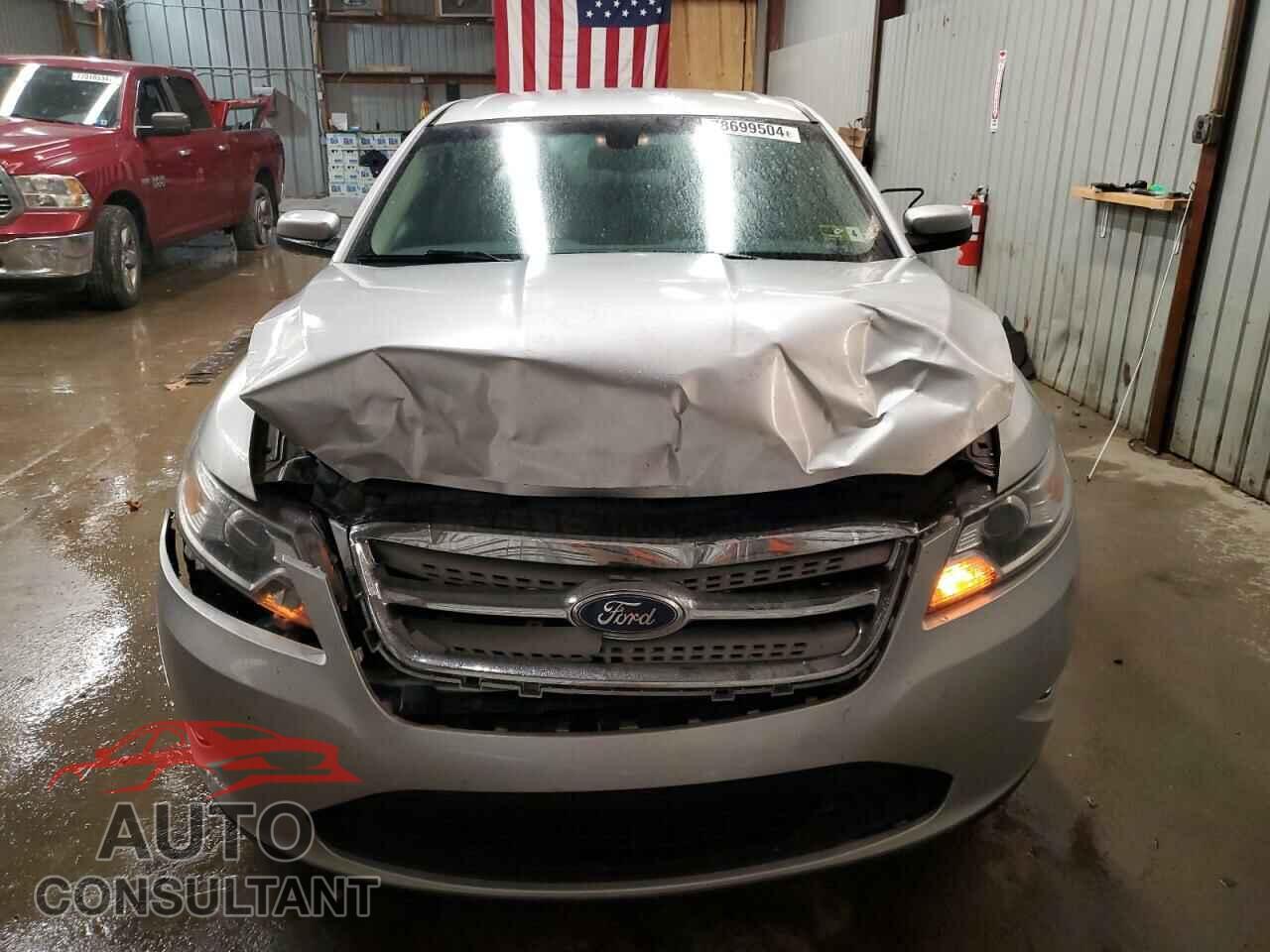 FORD TAURUS 2011 - 1FAHP2EW3BG167072