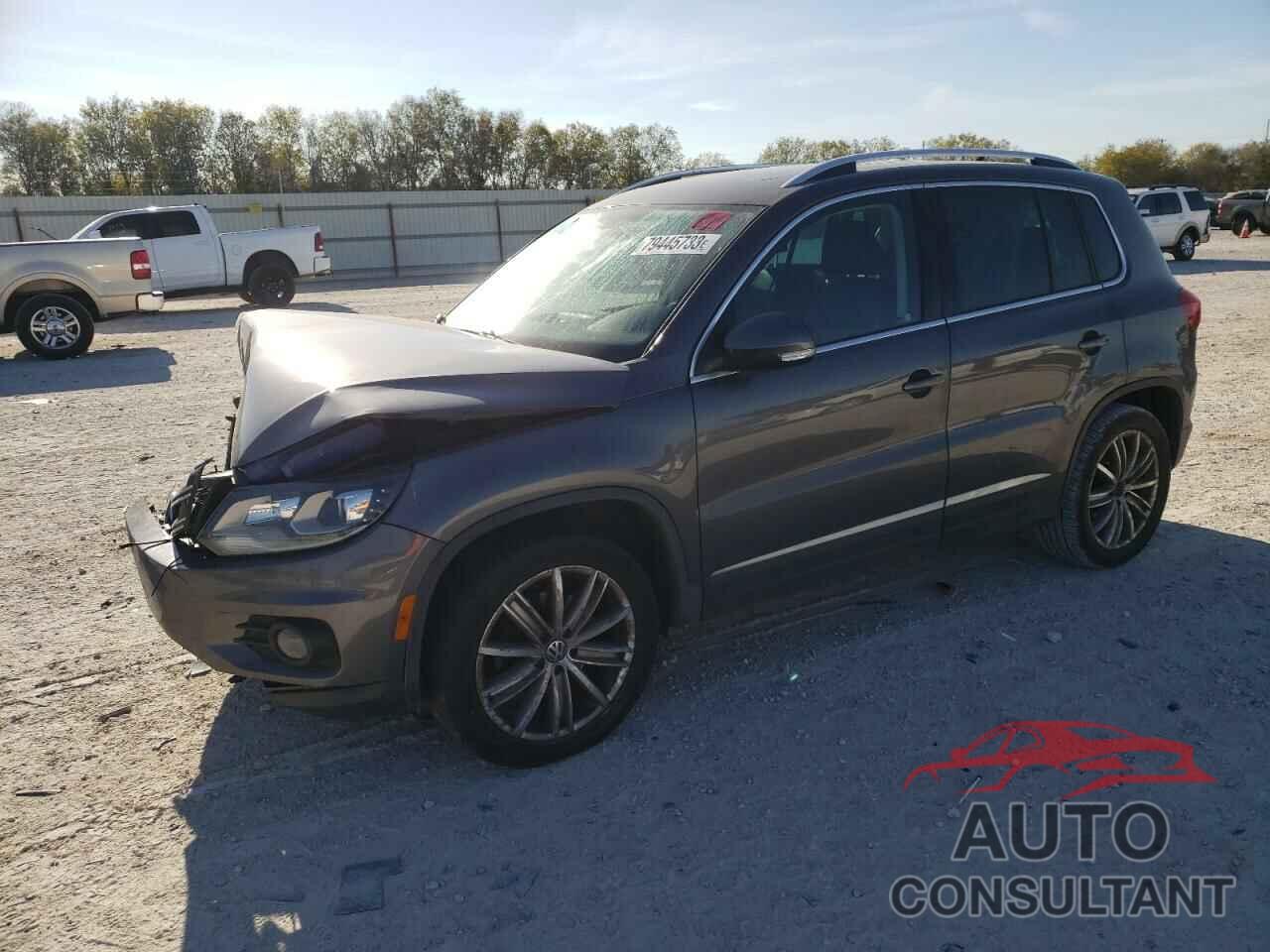 VOLKSWAGEN TIGUAN 2016 - WVGAV7AX2GW590148