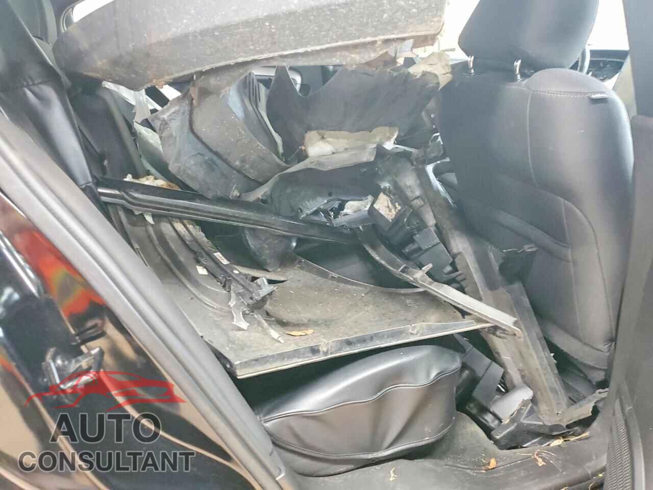 FORD TAURUS 2017 - 1FAHP2E85HG126209