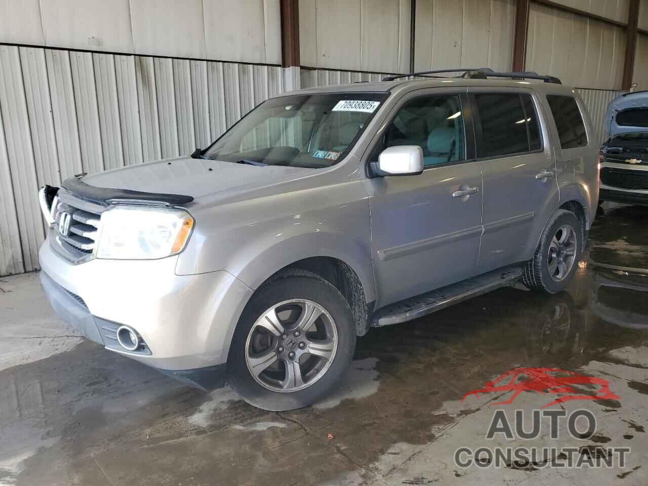 HONDA PILOT 2015 - 5FNYF4H33FB011091