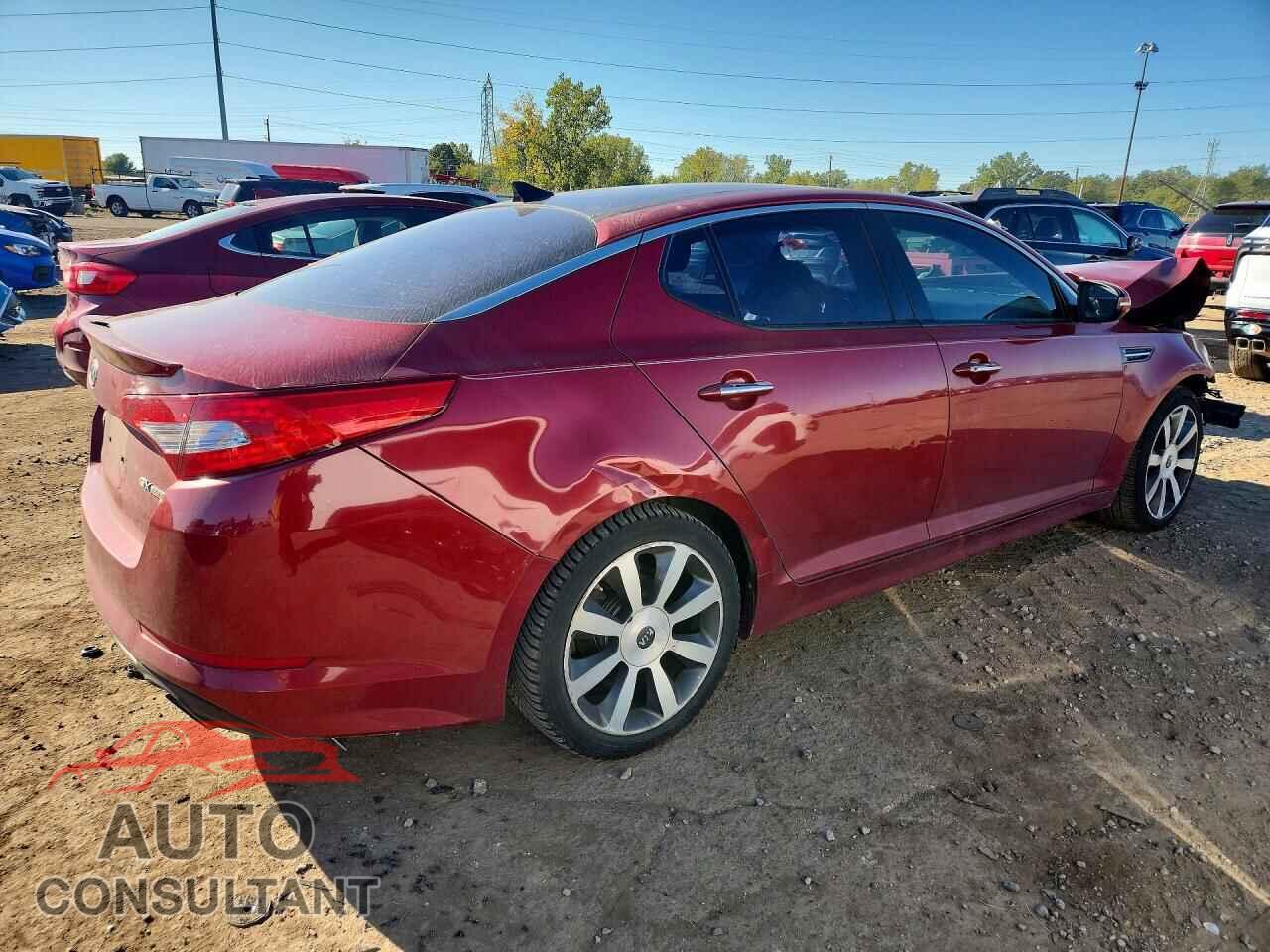 KIA OPTIMA 2011 - KNAGR4A68B5142002