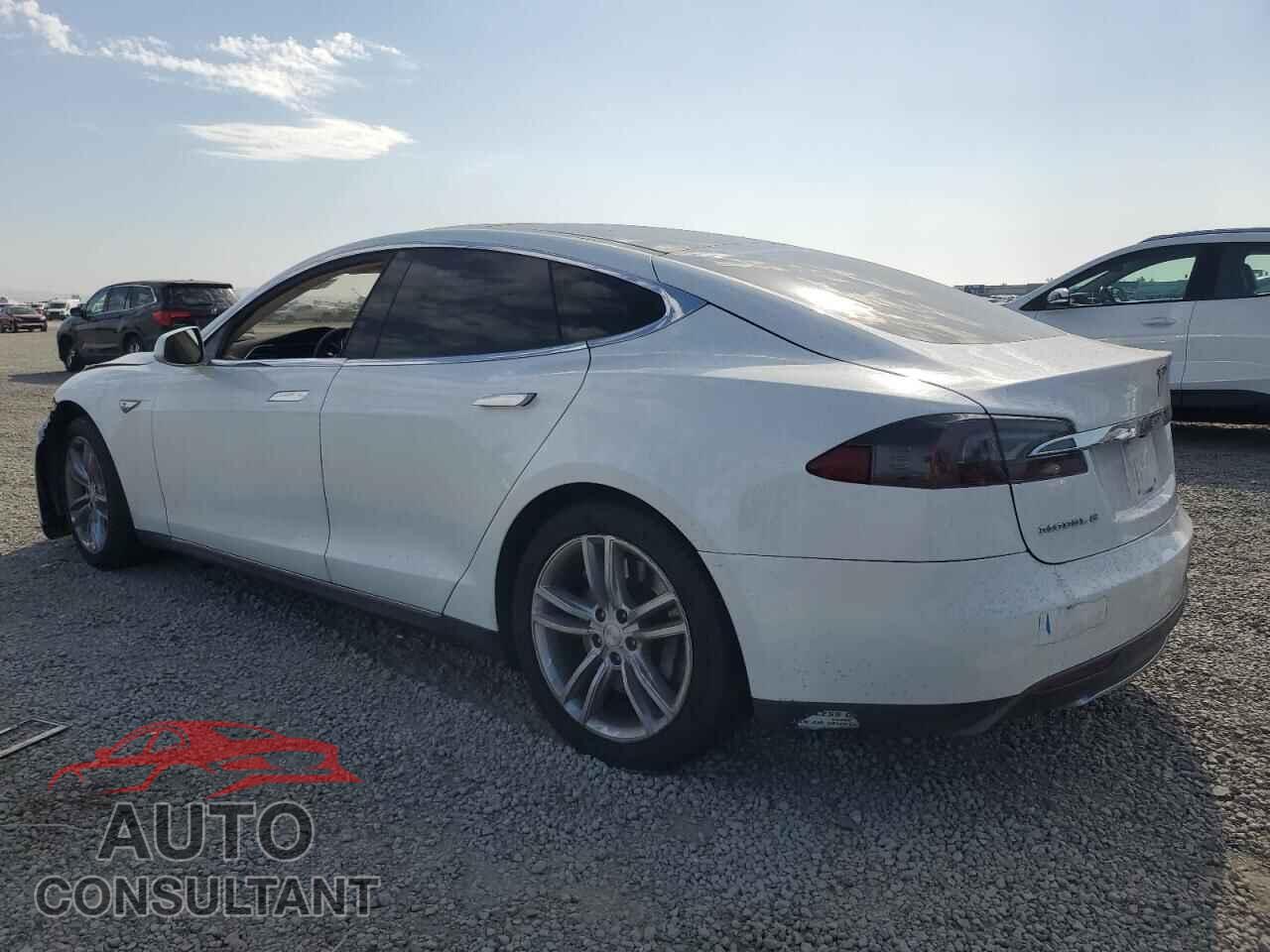 TESLA MODEL S 2013 - 5YJSA1DN8DFP12278