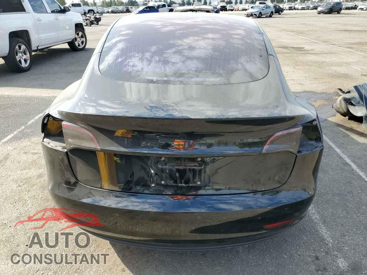 TESLA MODEL 3 2018 - 5YJ3E1EA1JF013932