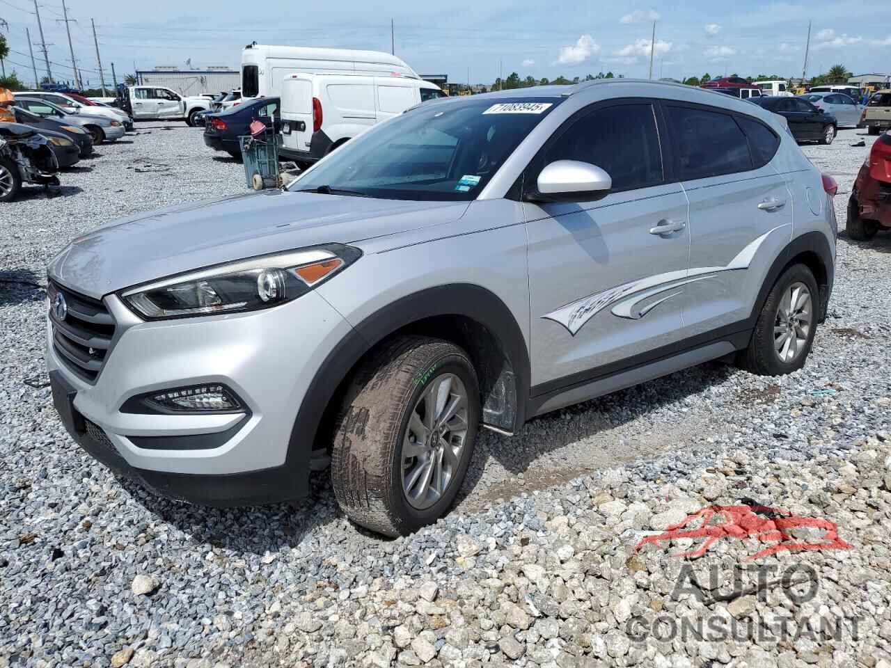 HYUNDAI TUCSON 2017 - KM8J33A41HU311922