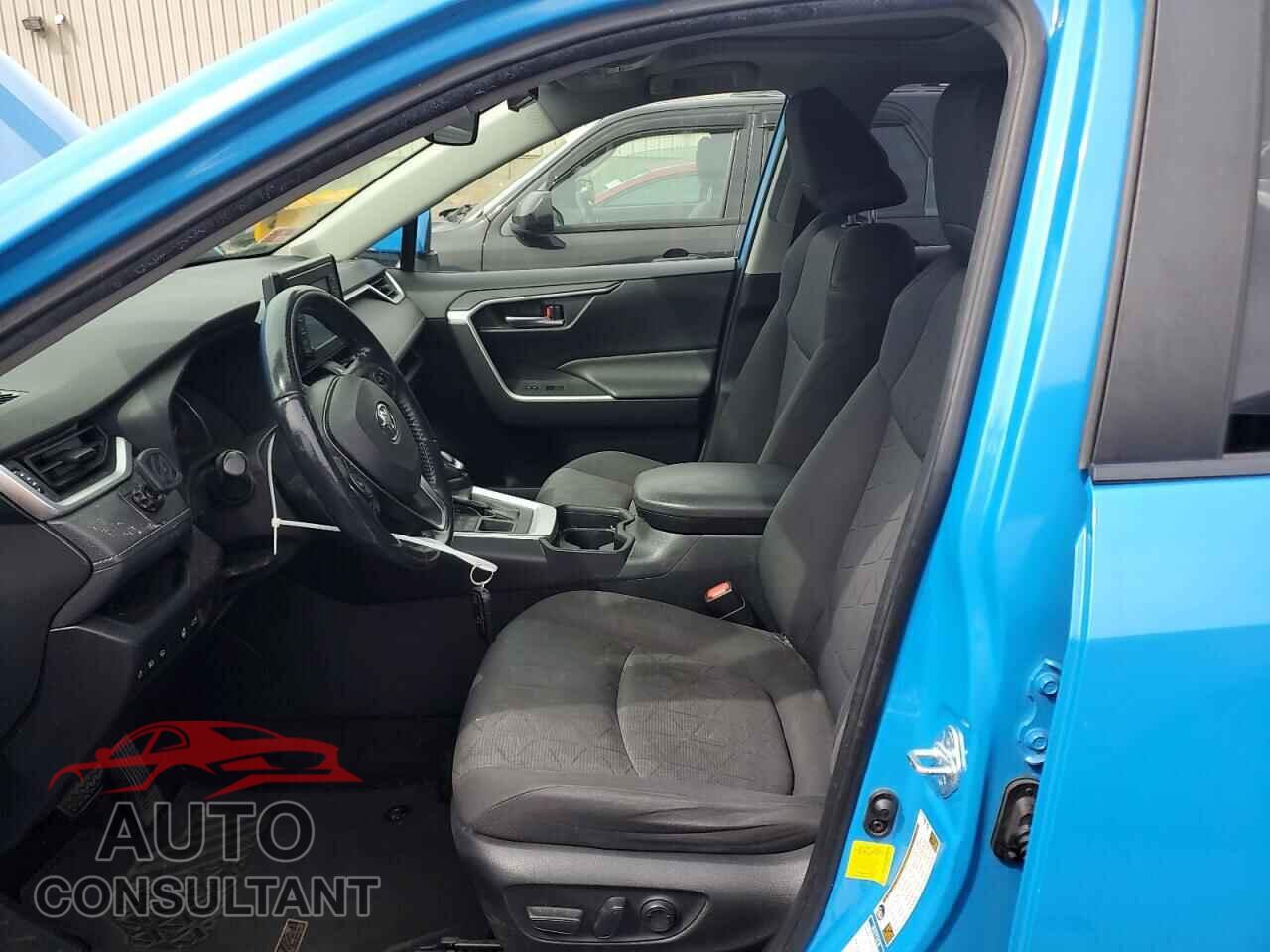 TOYOTA RAV4 2019 - JTMP1RFVXKD015877