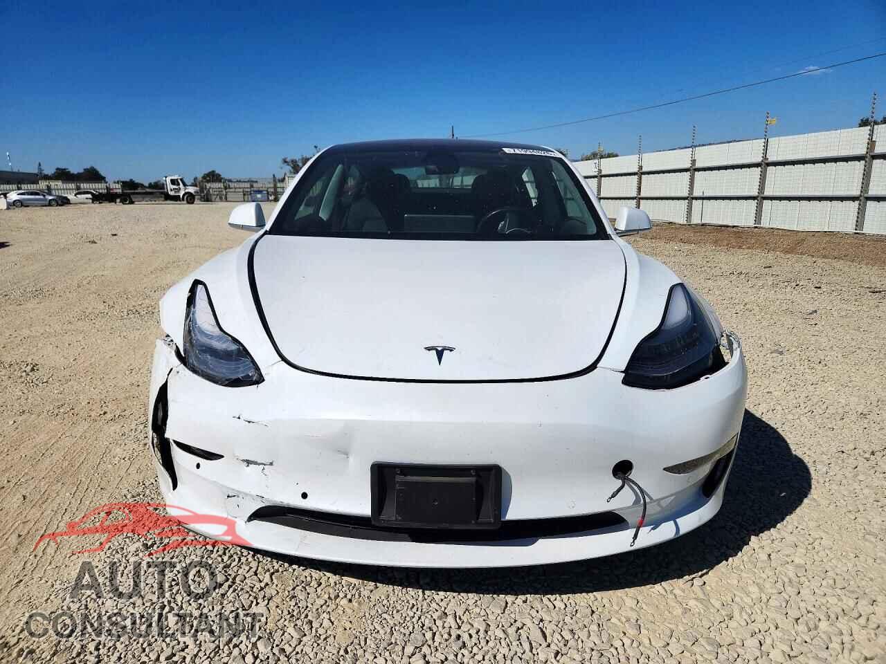 TESLA MODEL 3 2018 - 5YJ3E1EA1JF045036