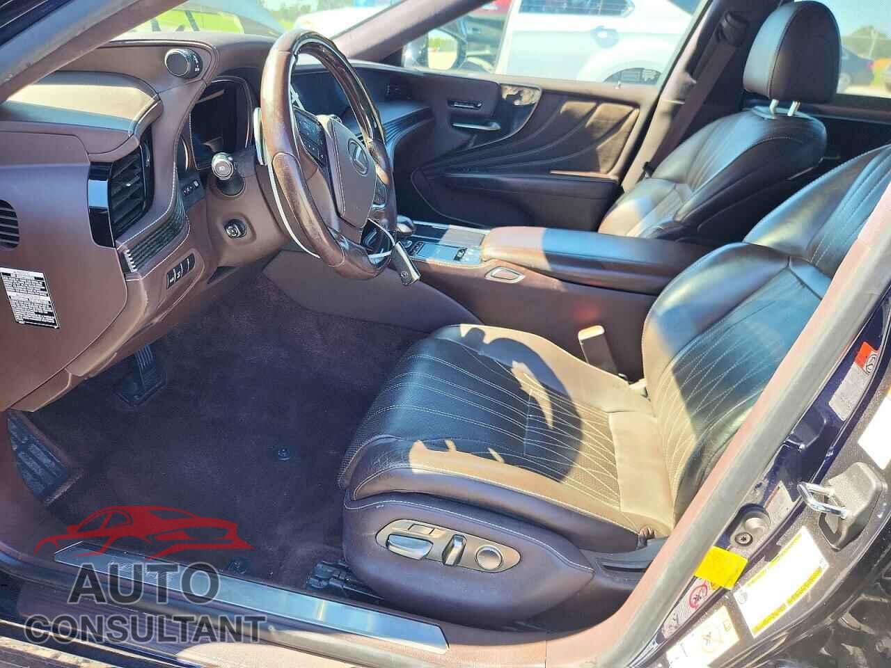LEXUS LS500 2018 - JTHC5LFF8J5004196