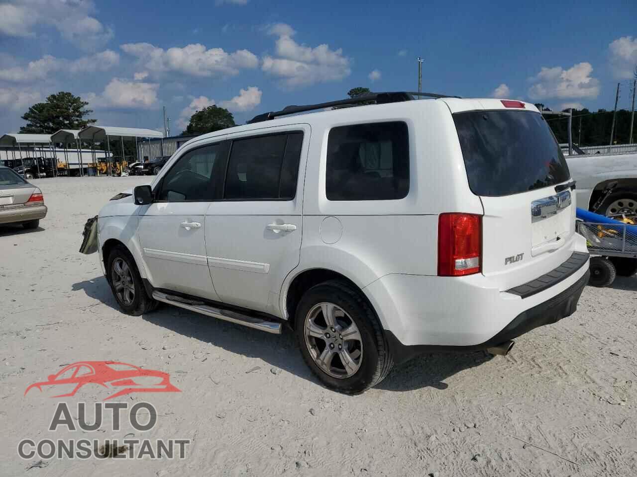 HONDA PILOT 2013 - 5FNYF3H52DB001208
