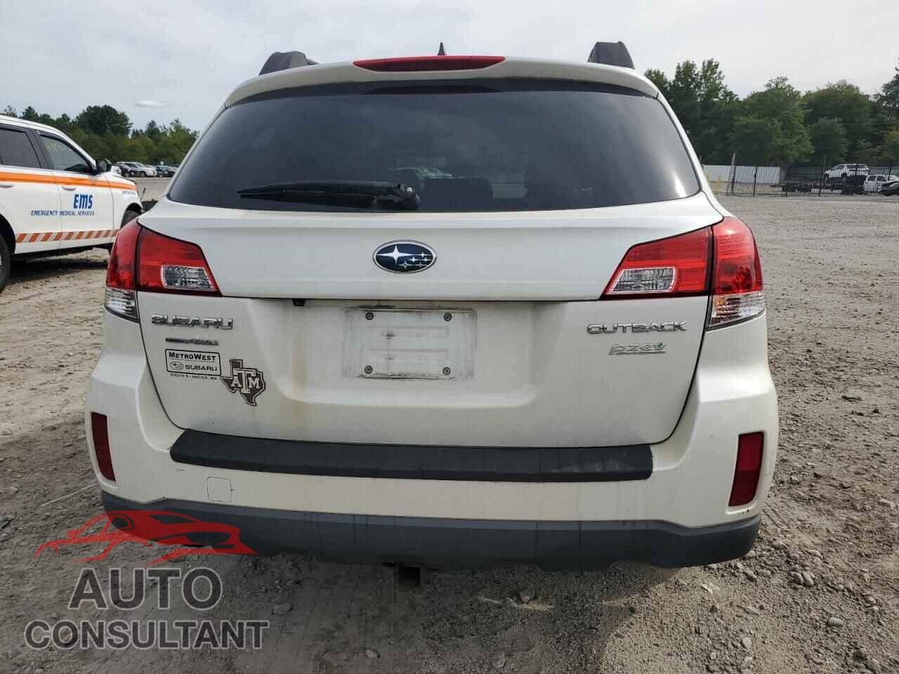 SUBARU OUTBACK 2014 - 4S4BRBMC9E3305948