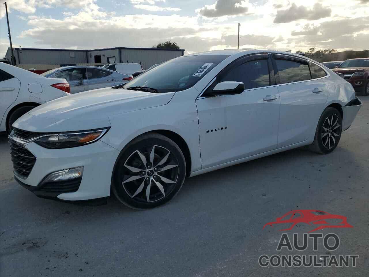 CHEVROLET MALIBU 2020 - 1G1ZG5ST9LF158273