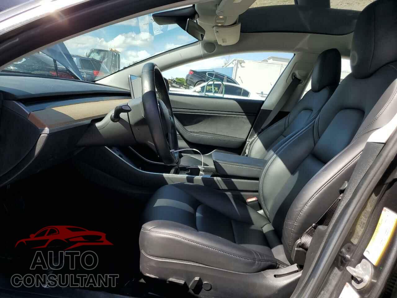 TESLA MODEL 3 2018 - 5YJ3E1EA6JF042682