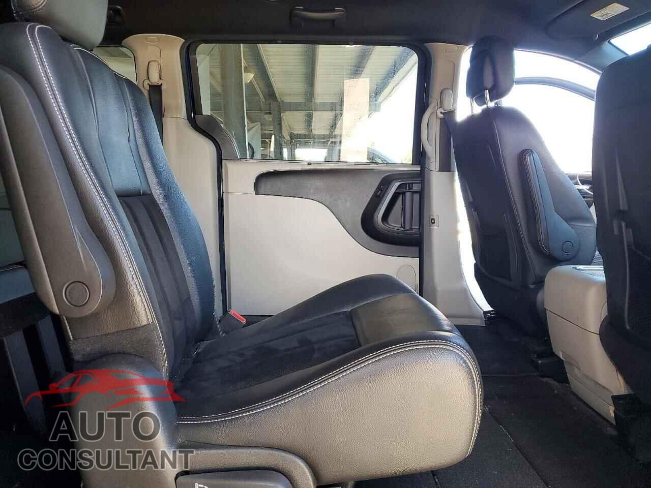 DODGE CARAVAN 2017 - 2C4RDGCG5HR666883