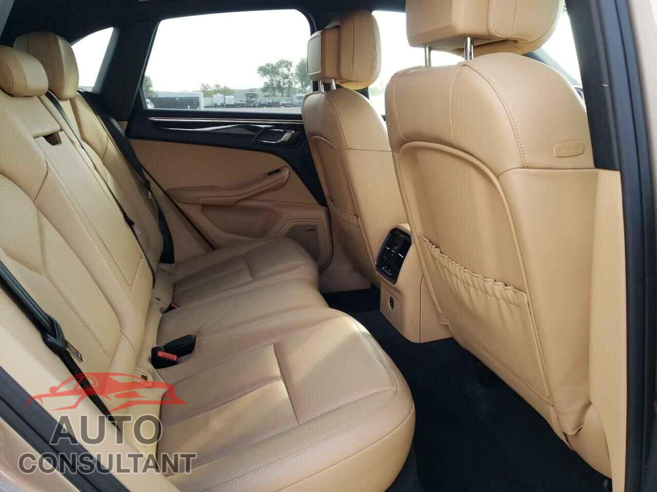 PORSCHE MACAN 2017 - WP1AA2A53HLB06958