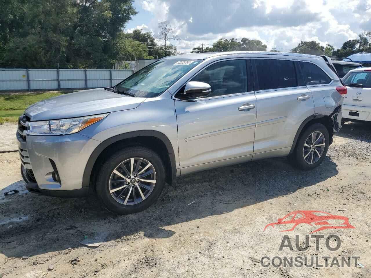 TOYOTA HIGHLANDER 2018 - 5TDJZRFH7JS530895