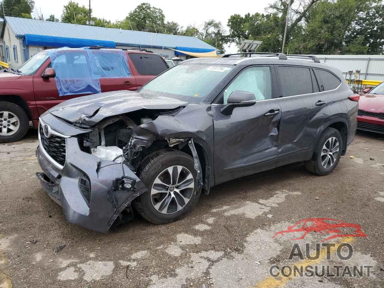 TOYOTA HIGHLANDER 2022 - 5TDGZRBH2NS200555