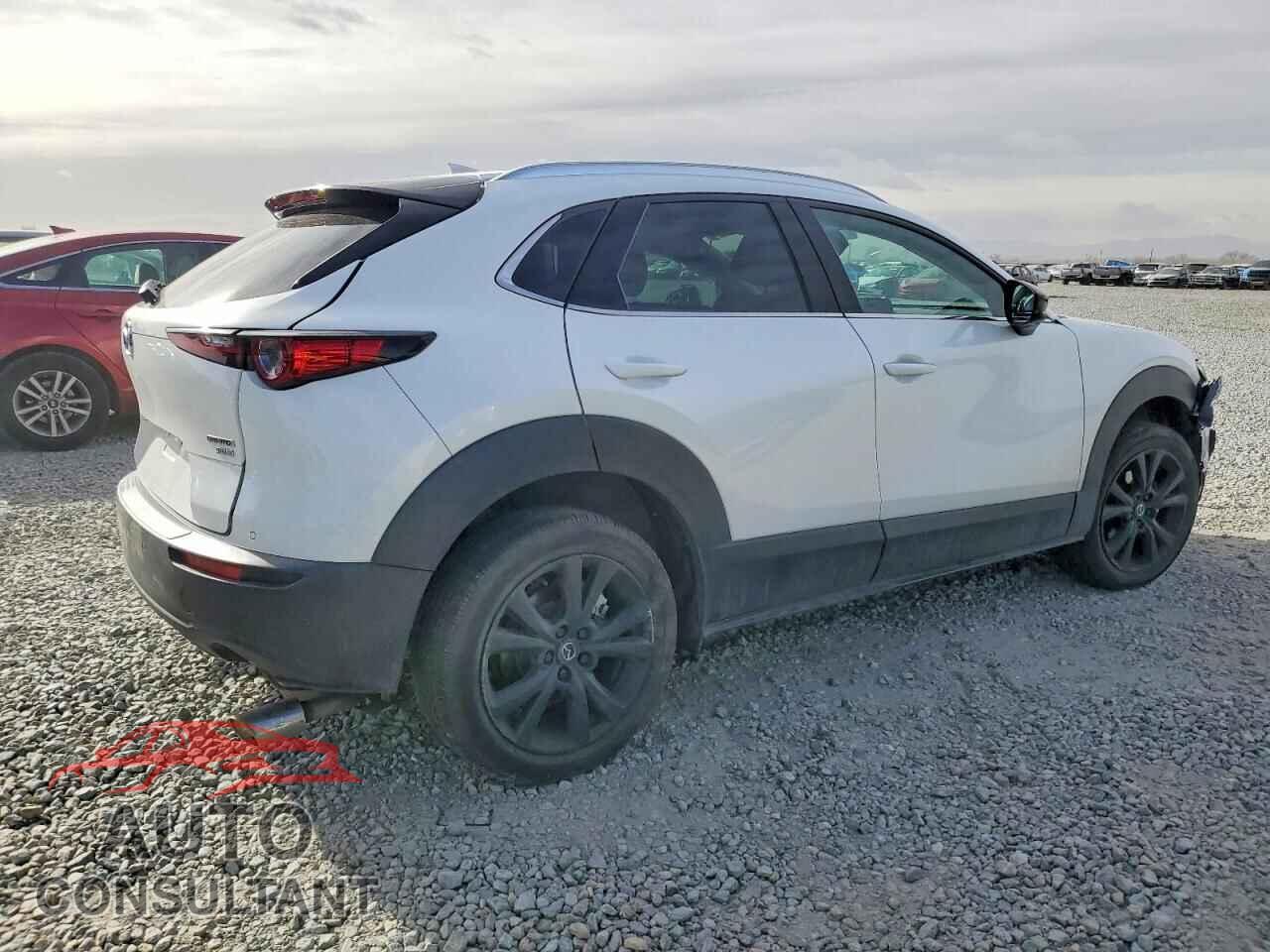 MAZDA CX30 2023 - 3MVDMBEY0PM572255