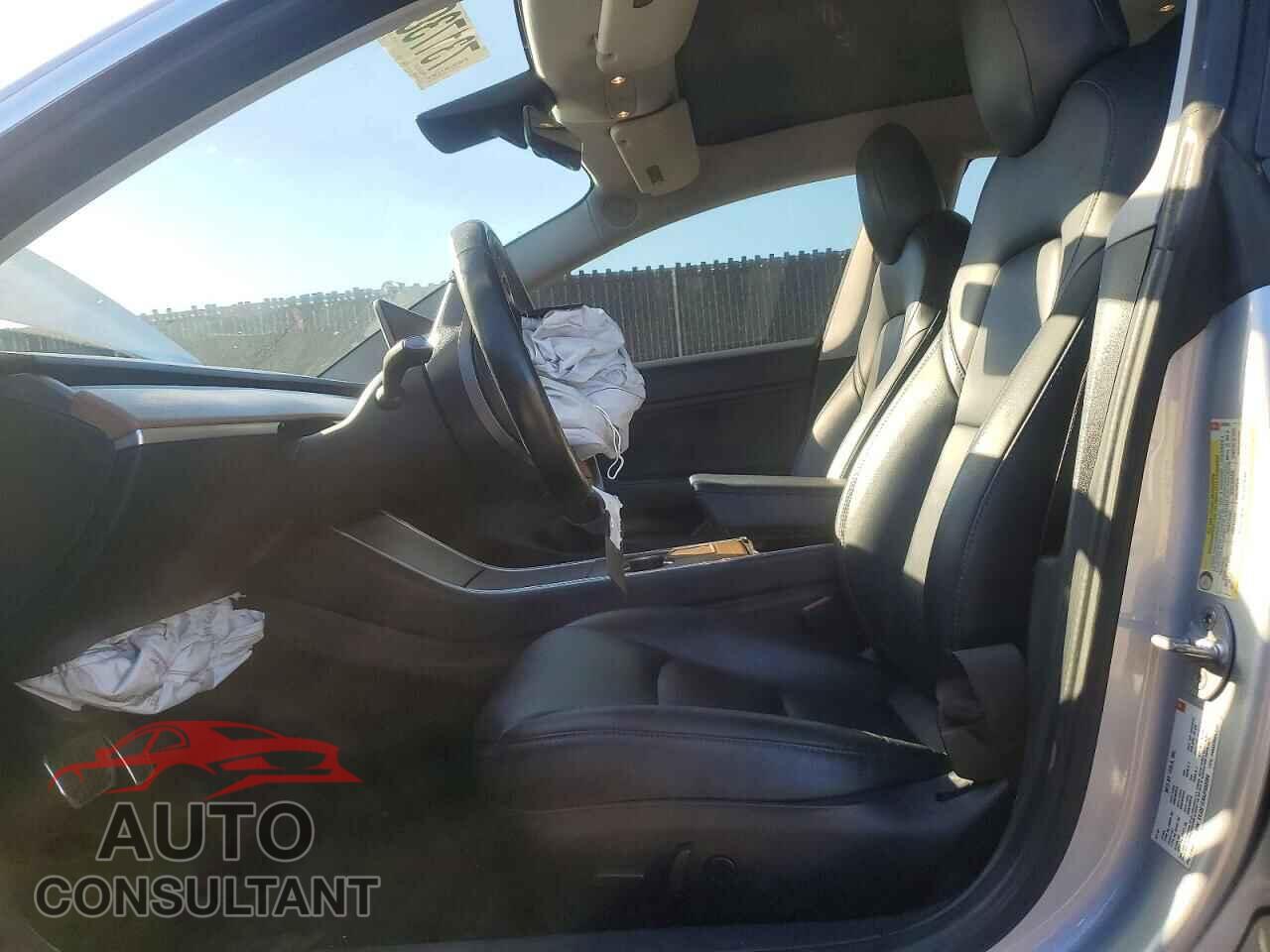 TESLA MODEL 3 2018 - 5YJ3E1EA6JF052080