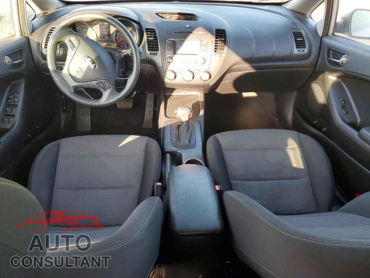 KIA FORTE 2016 - KNAFX4A63G5569080