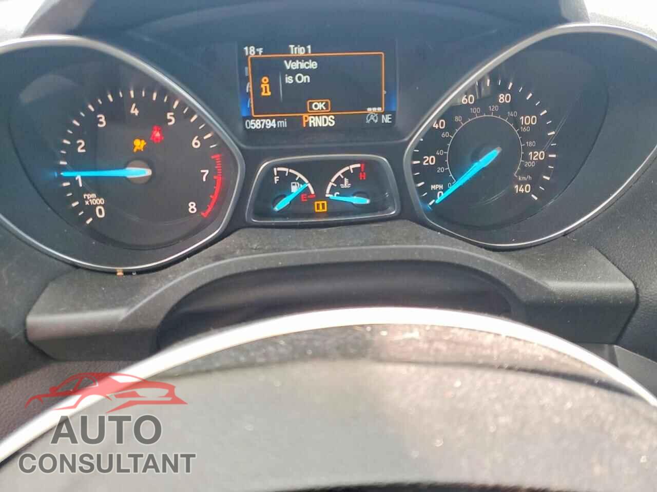 FORD ESCAPE 2018 - 1FMCU0GD3JUB08256