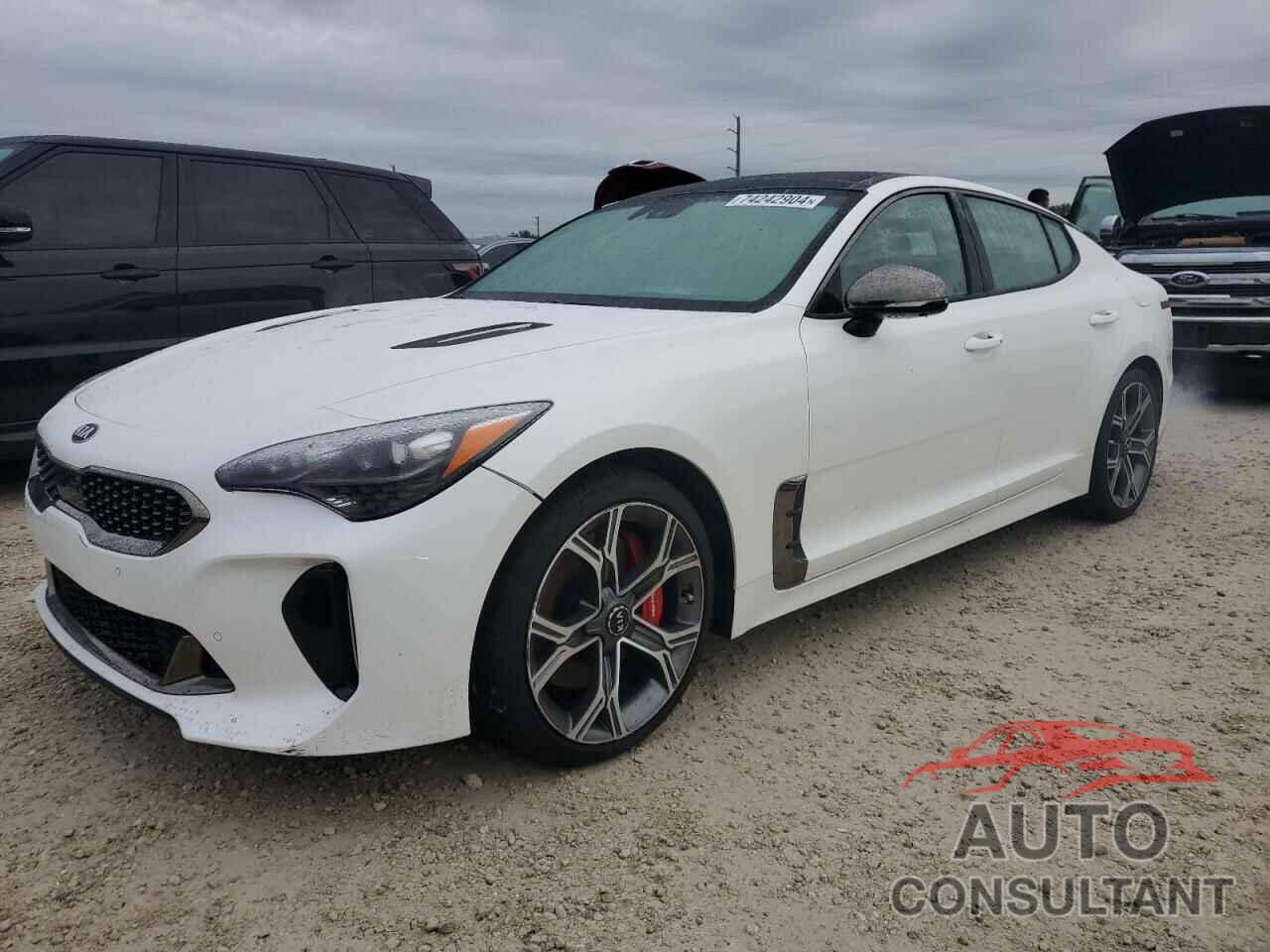 KIA STINGER 2019 - KNAE55LC1K6063745