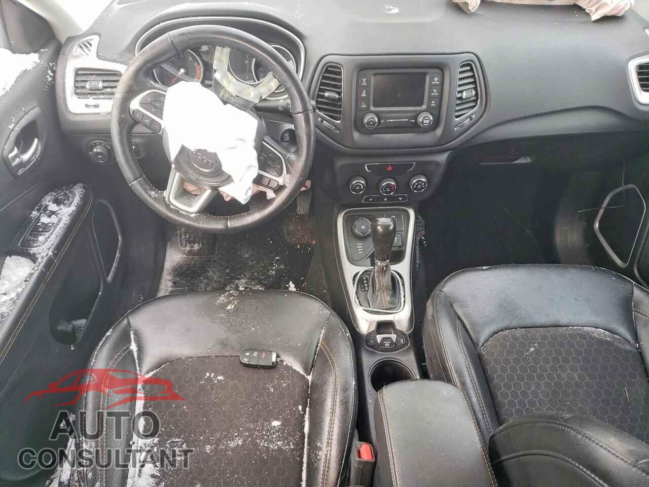 JEEP COMPASS 2018 - 3C4NJDBB1JT493698
