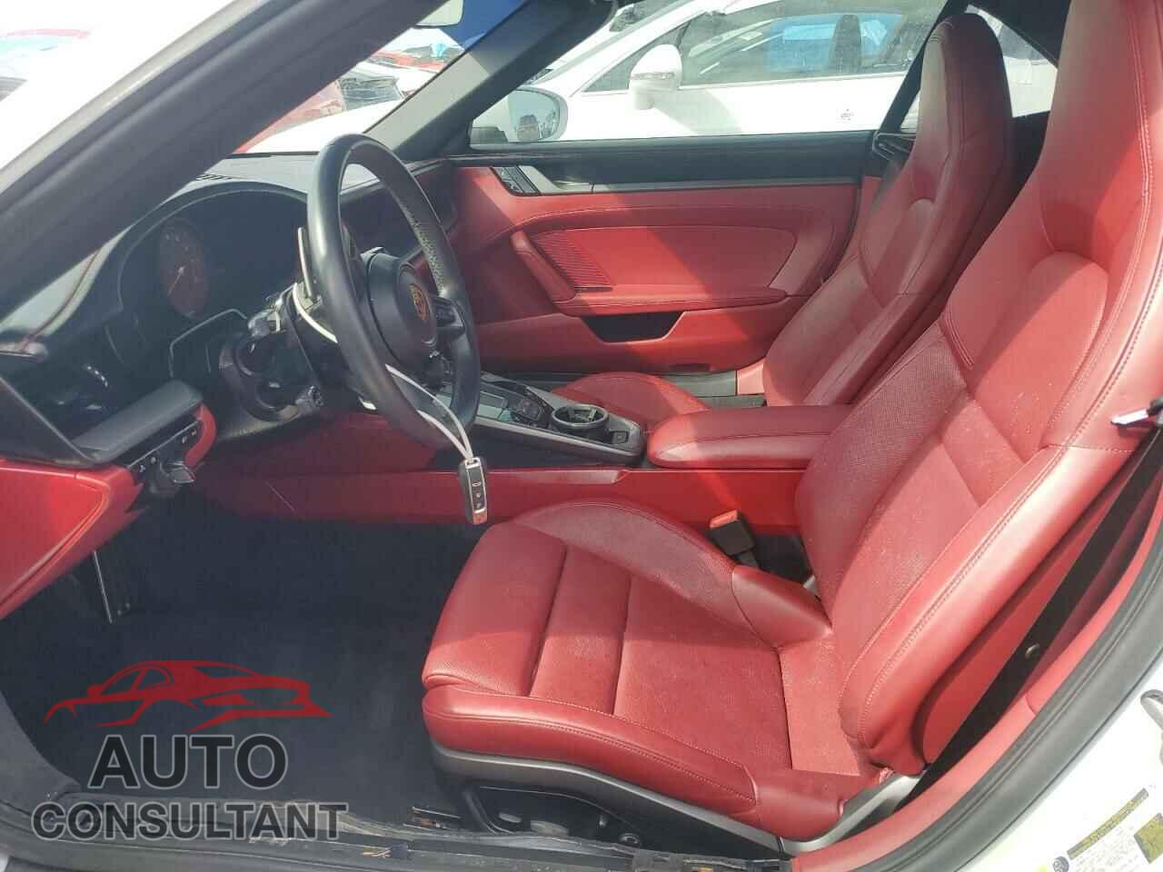 PORSCHE 911 2020 - WP0CA2A90LS251516