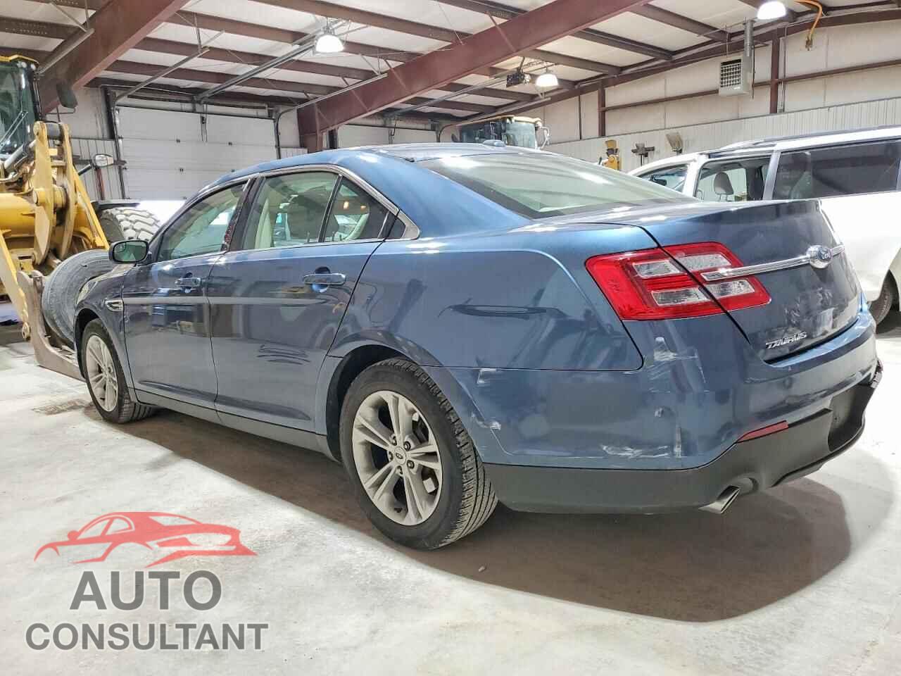 FORD TAURUS 2018 - 1FAHP2D89JG118315