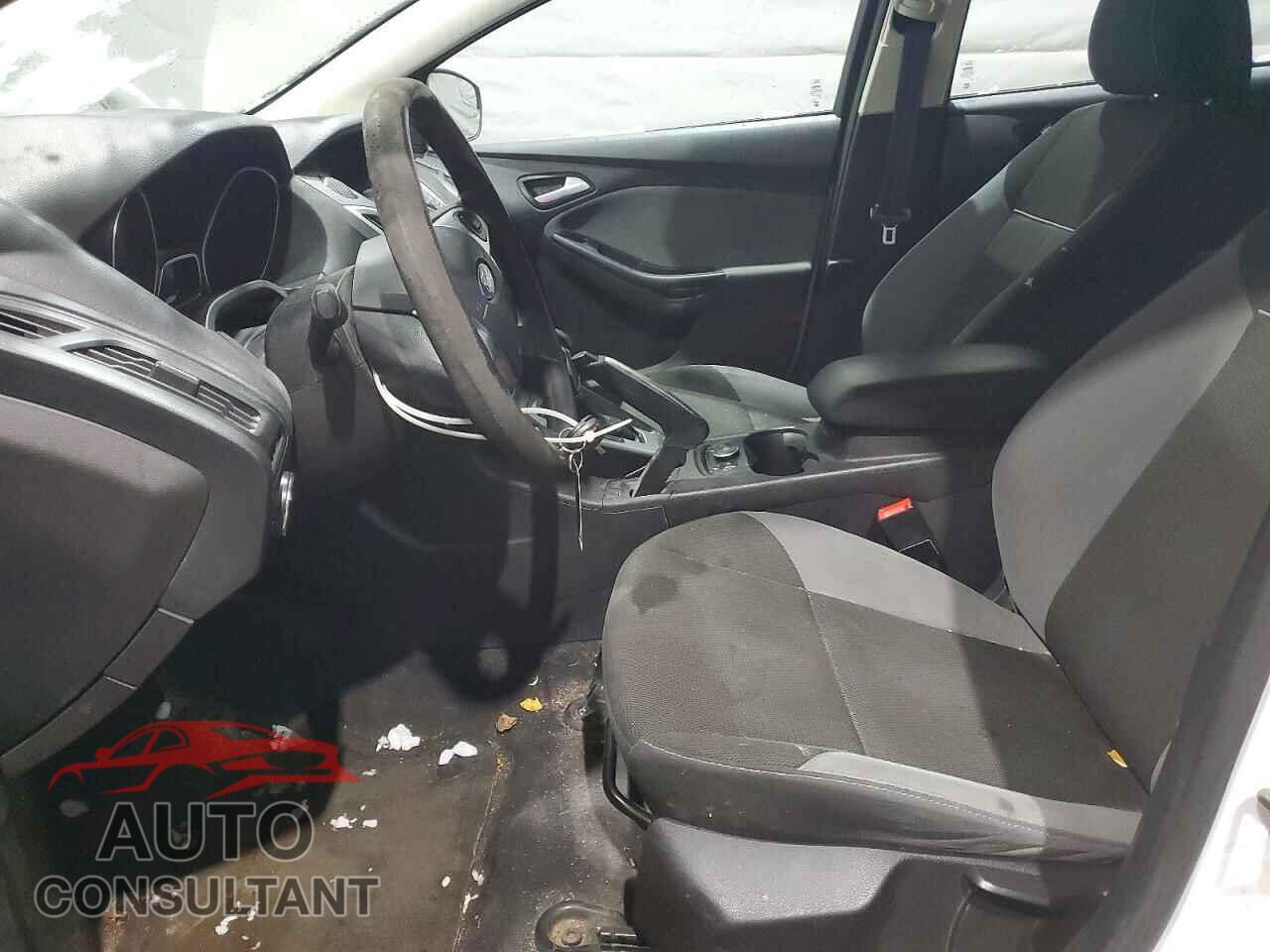 FORD FOCUS 2013 - 1FADP3K23DL272730