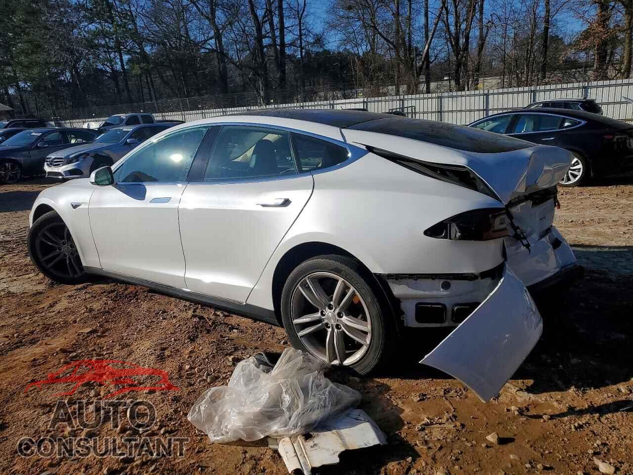 TESLA MODEL S 2013 - 5YJSA1CN9DFP26272